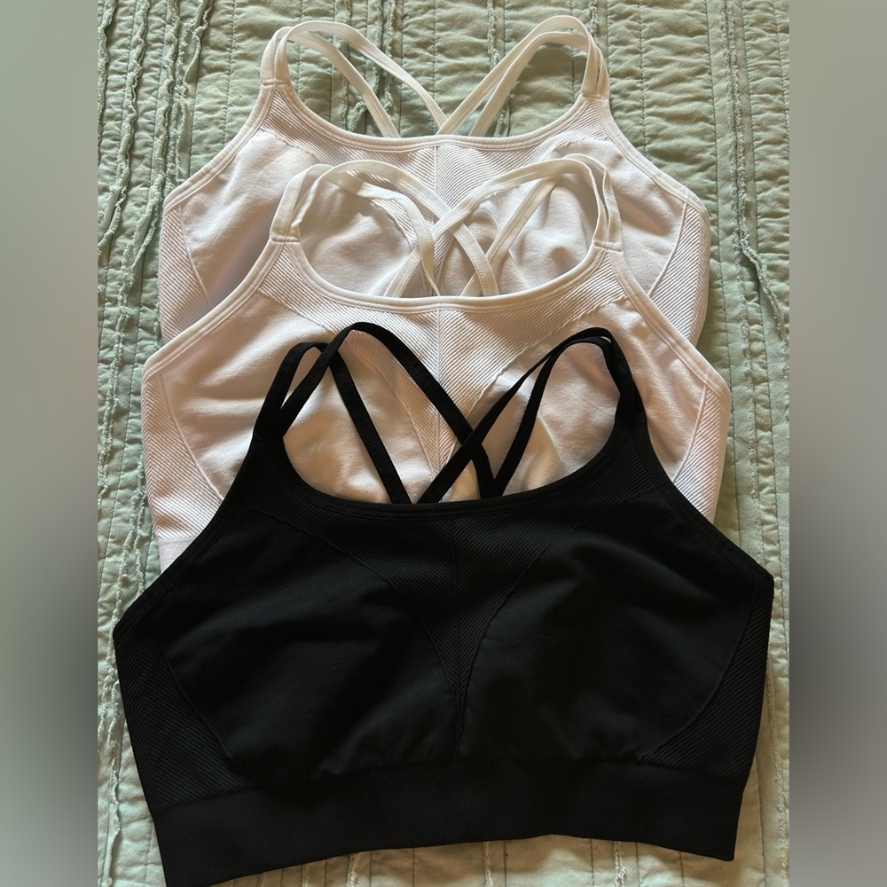 LOT Soma Strappy Sports Bra New & Used Once Medium!!
